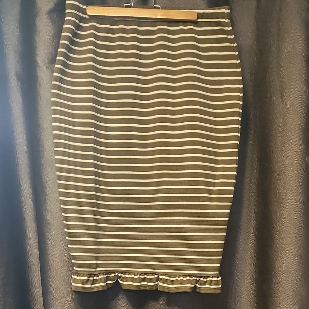 Max Studio Olive And Ivory Striped Pencil Skirt. Jersey Material With Ruffles